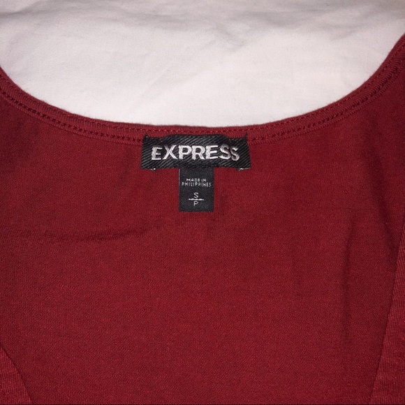 Express Cut Out Long Sleeve Top - Picture 2 of 2